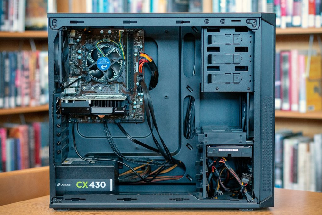 Корпус для офисного ПК — mini-ITX, mATX или ATX при массовой сборке