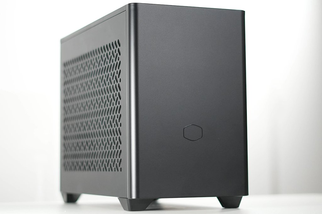 Cooler Master NR200P V2 Cooler Master NR200P V2