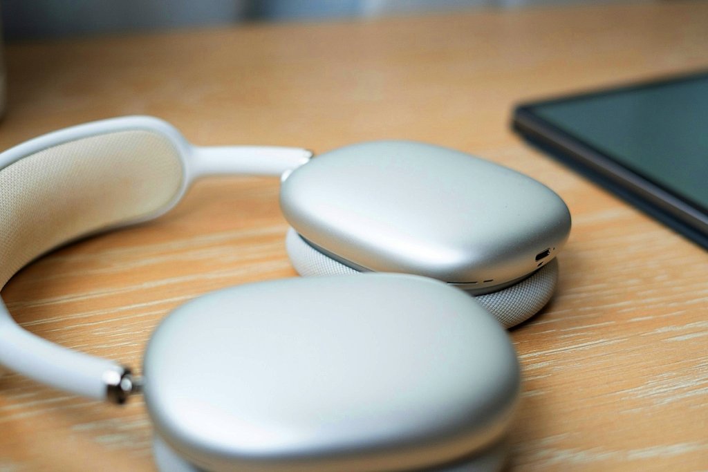 Как выбрать AirPods в 2026 году: обычные, Pro или Max