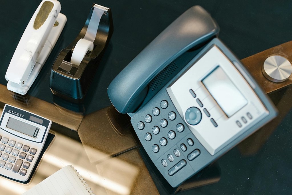 IP-телефон для офиса — преимущества и выбор под IP-АТС IP-телефон для офиса — преимущества и выбор под IP-АТС