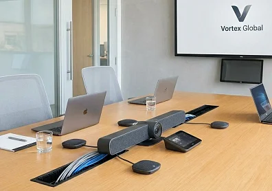 Система бронирования переговорных: Logitech Tap Scheduler, Yealink RoomPanel, Joan и другие — как выбрать?>